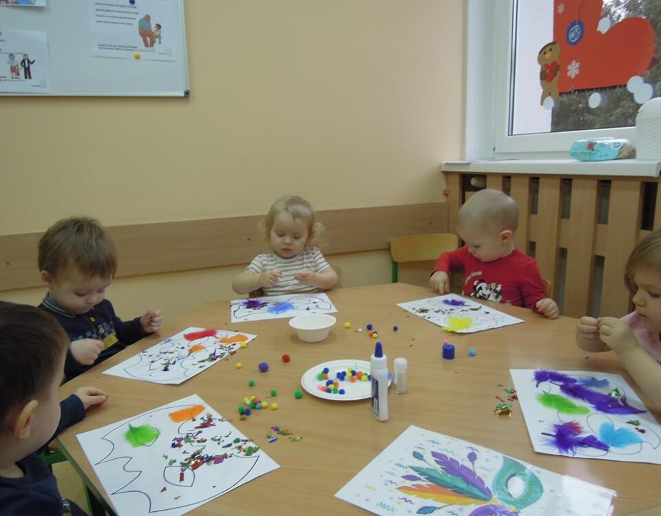 Maska karnawałowa grupa II praca plastyczna