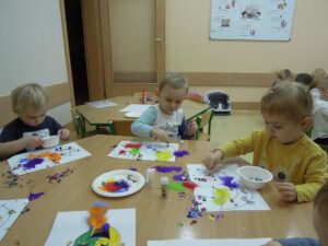 Maska karnawałowa grupa II praca plastyczna