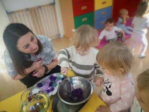 Zabawy badawcze z lodem – grupa II