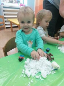Zabawy sensoryczne ze śniegiem – grupa II